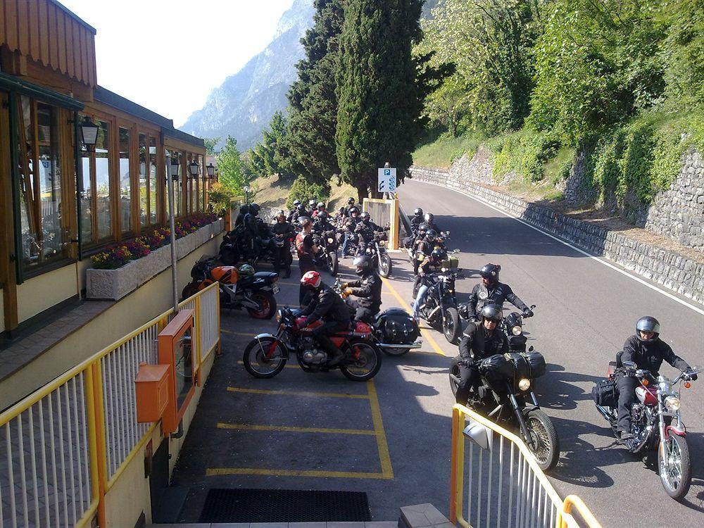 Albergo Deva Riva del Garda Exterior foto